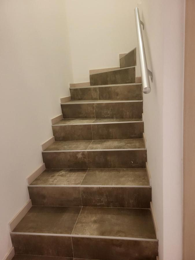 Duplex Neuf 2 Chambres Huy Zewnętrze zdjęcie