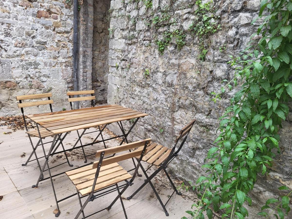 Duplex Neuf 2 Chambres Huy Zewnętrze zdjęcie